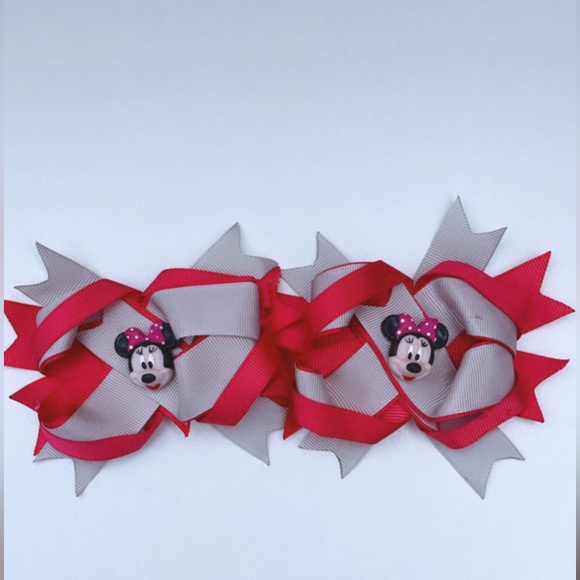 Pair of red bows with gray face of mini mouse for elegant girl all occacion. - Picture 4 of 4
